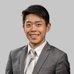 Kenneth Chiu- Headshot Grey Square